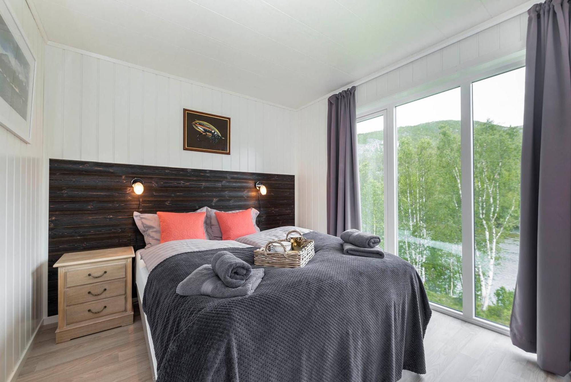 Reisa Lodge Storslett Room photo
